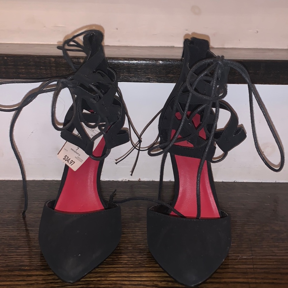 George -black stiletto close toe pumps